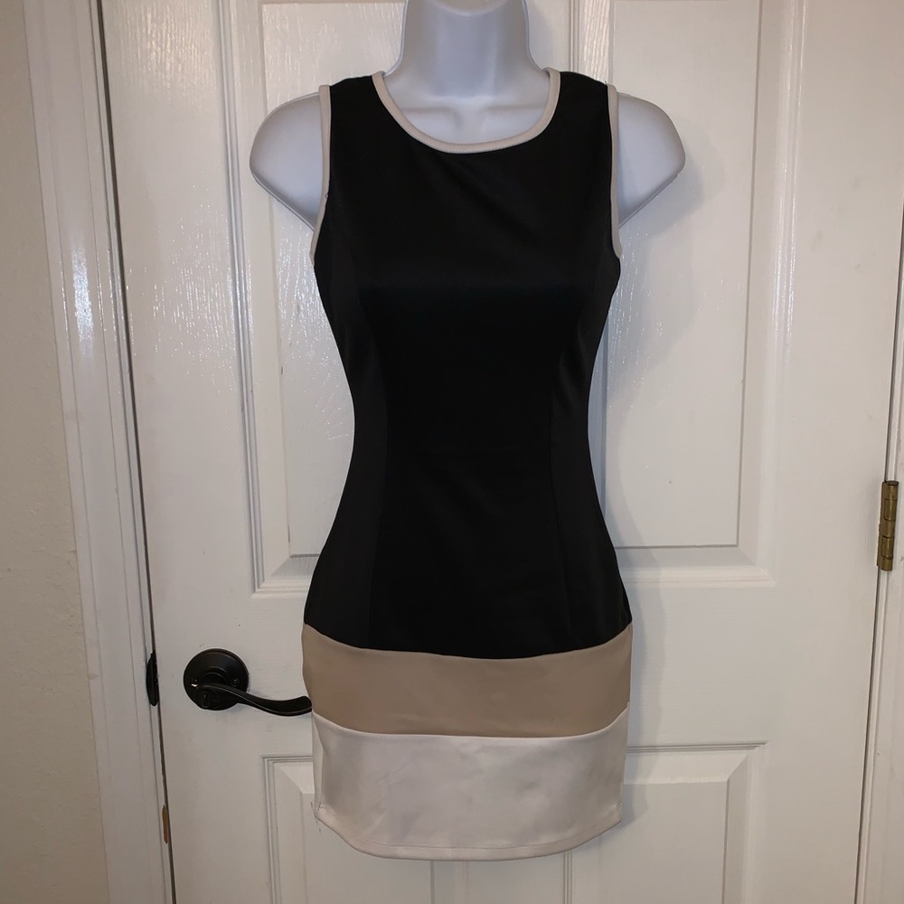 🌹New A’gaci black, white, & beige bodycon dress